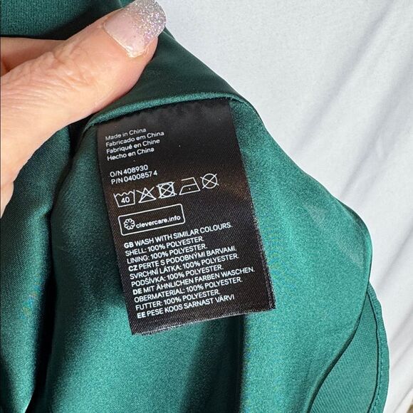 H&M Deep Green Silky One Shoulder Top. Size 8. NWT. - Picture 9 of 11